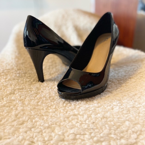 Womens Chinese Laundry Peek Toe Pumps 9.5 - Picture 1 of 7
